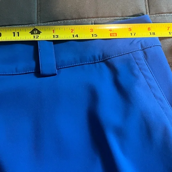 Nike Dri-FIT Skort (performance skirt with shorts underneath). Royal Blu
Size 12 - Picture 5 of 5